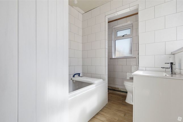 31, Lilian Road, Essex photo 4