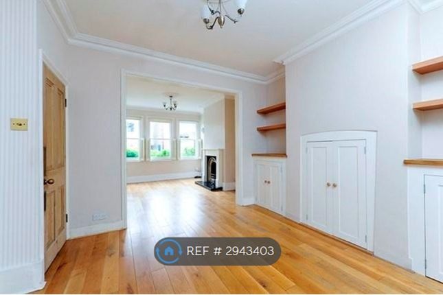 Vicarage Road, Teddington photo 2