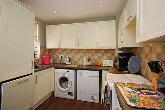10 Lesbury Street, Newcastle upon Tyne photo 3