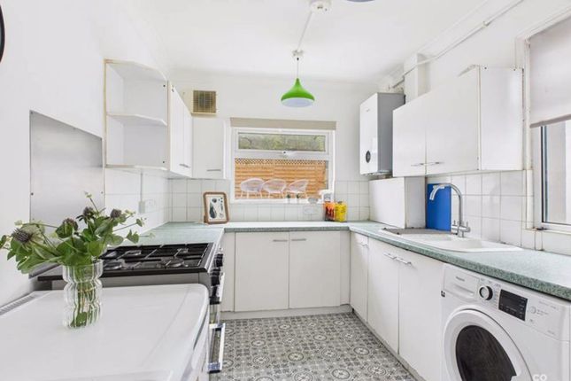 42 Totland Road, Brighton photo 2