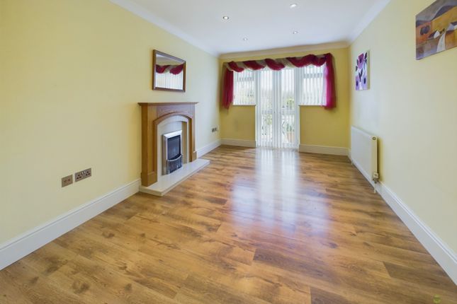 Semi-detached house for sale in Radnor Avenue, Welling