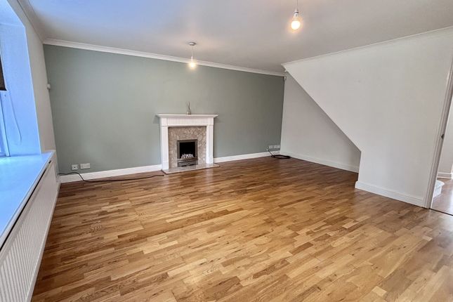 12, Scalborough Close, Leicester photo 4