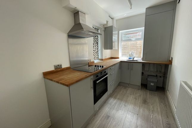 78B, Moor Road, Rushden photo 3