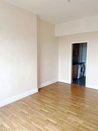 -18 Princes Road, Liverpool photo 2