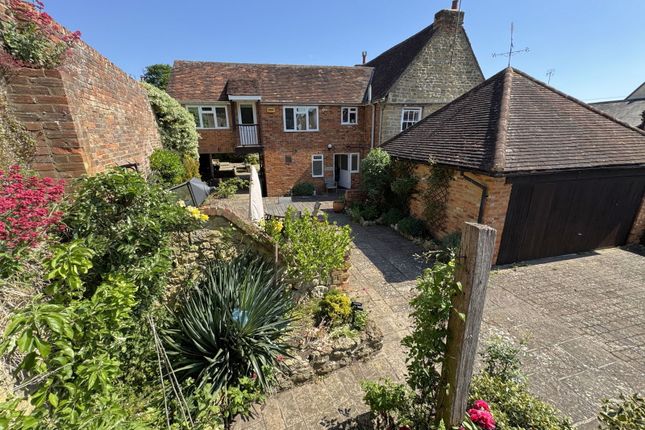 Thumbnail Detached house for sale in Well Street, Buckingham