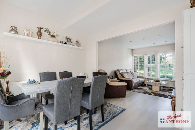 27, Butlers Grove, Milton Keynes photo 2