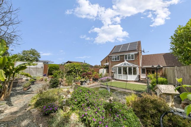 20, Martindale, Iver photo 2