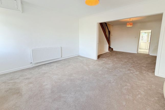 250 Old Road, Neath, West Glamorgan photo 3