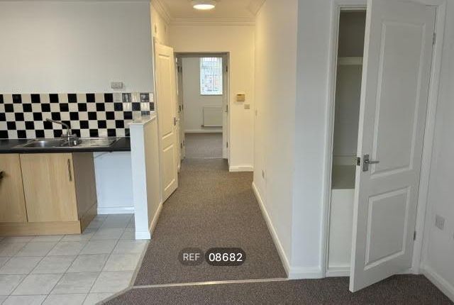 Northfield Avenue, Hessle photo 2