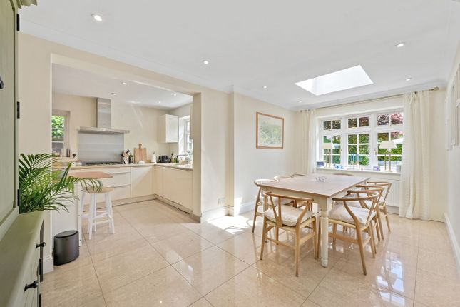 10, Kenwood Park, Weybridge photo 4