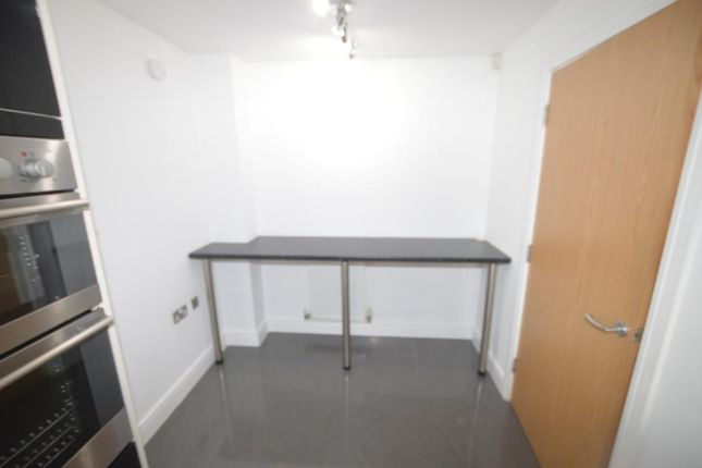 6, Kerrier Way, Camborne photo 4
