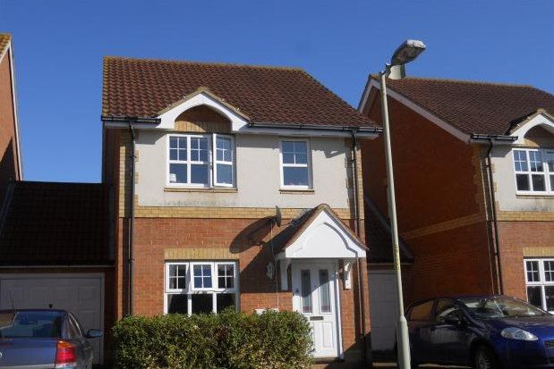 Thumbnail Property to rent in Dove Close, Ashford