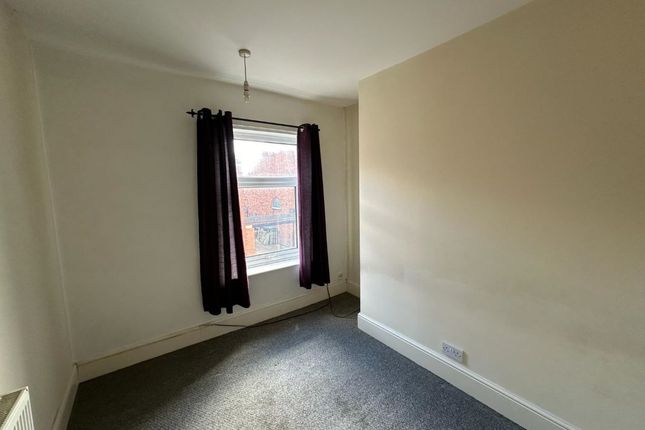 Terraced house for sale in 11 Toronto Street, Lincoln, Lincolnshire