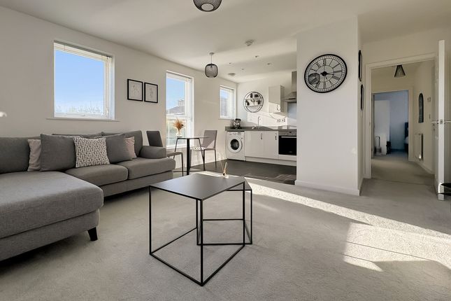 Flat Flat 1, 4, Nightingale Avenue, Goring-by-sea photo 4