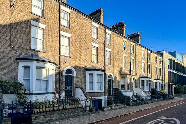 4, Bateman Street, Cambridge photo 2