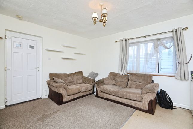 4, Wing House, Wing Road, Sheerness photo 2
