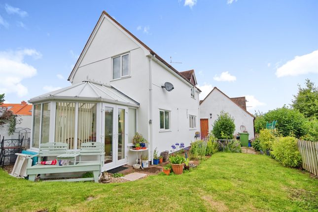 6, Chestnut Close, Minehead photo 2