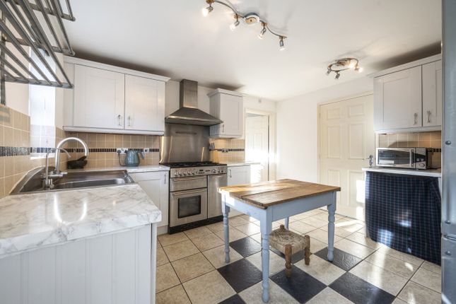 1, Tayberry Grove, Reading photo 4