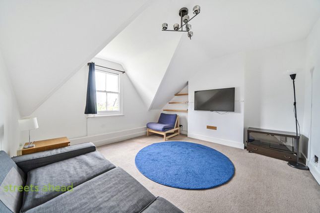 2-bed flat on Flat 4, 28, Woodstock Road, Croydon, £1,650/mo