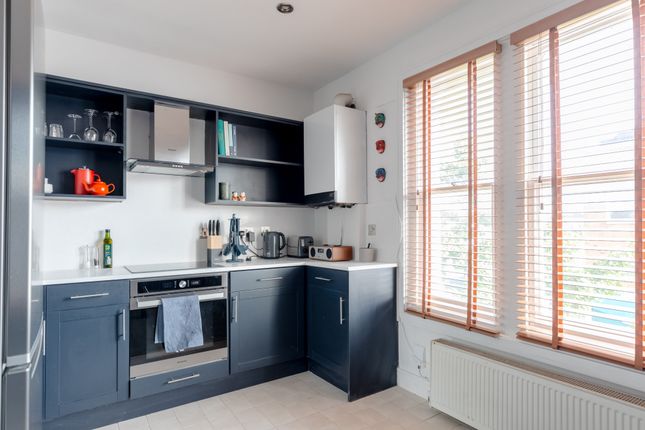 Thumbnail Flat to rent in Lordship Lane, East Dulwich, London SE22. All Bills Included. (Lndn-Lor499)