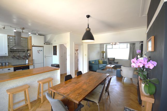 42, Montpelier Rise, Wembley photo 3