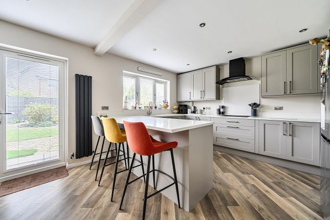Sandringham Close, Chandler's Ford photo 2