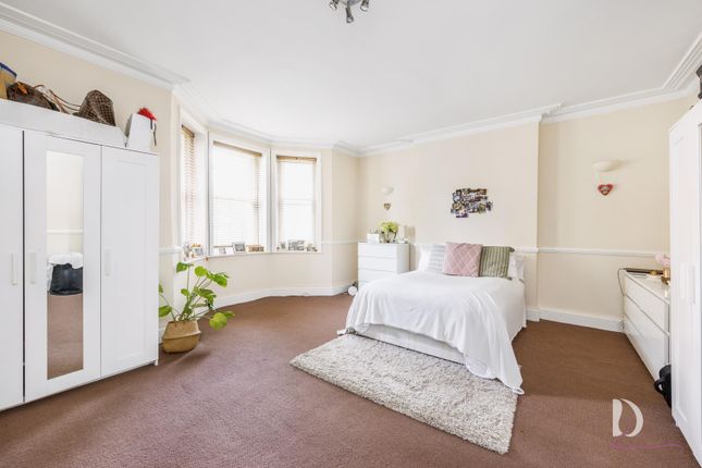 210 Castellain Mansions, Castellain Road, Maida Vale photo 3