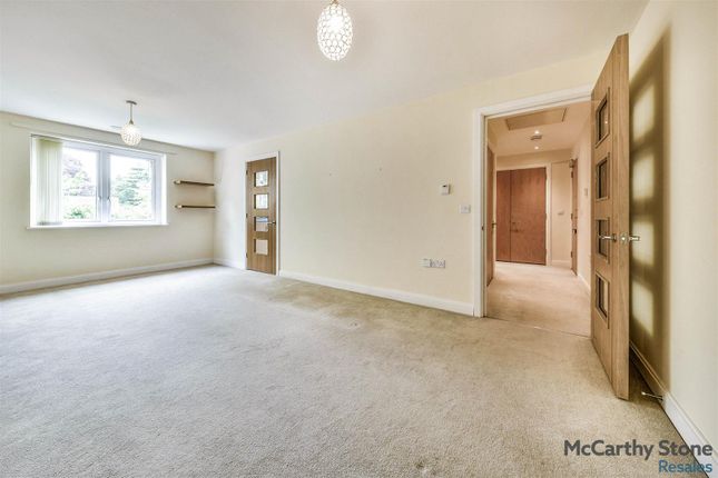 27 Constance Place, 111 London Road, Knebworth photo 2
