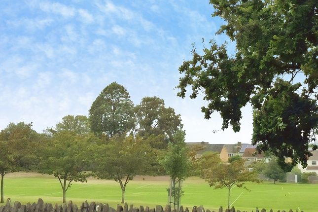 44, Westerleigh Road, Gloucestershire photo 2