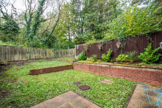 End terrace house for sale in Hedgerow Close, Greenlands, Redditch, Worcestershire