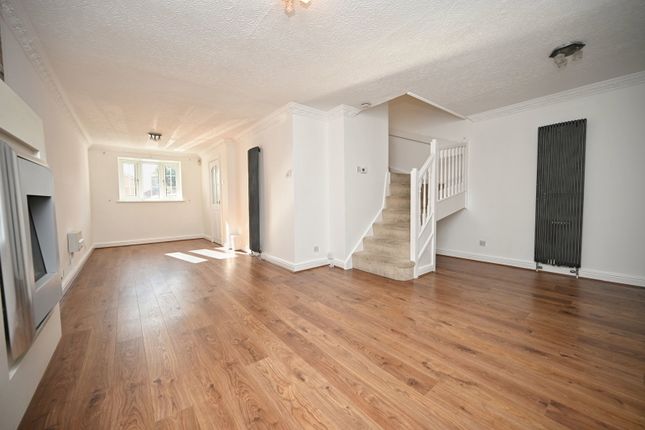 28, Maythorne Close, Barnsley photo 2