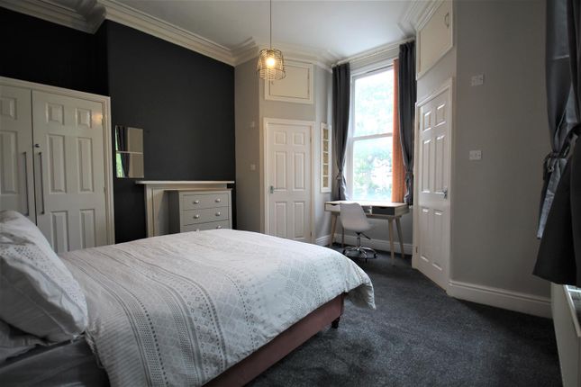Norwood Grove, Leeds photo 4