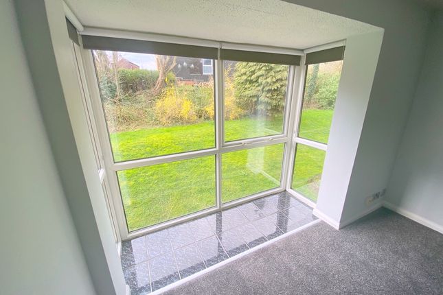 39, Daisyfield Court, Bury photo 4