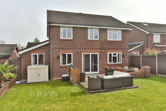23, Howells Close, Sevenoaks photo 4