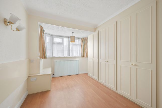 11, Bargate Close, New Malden photo 5