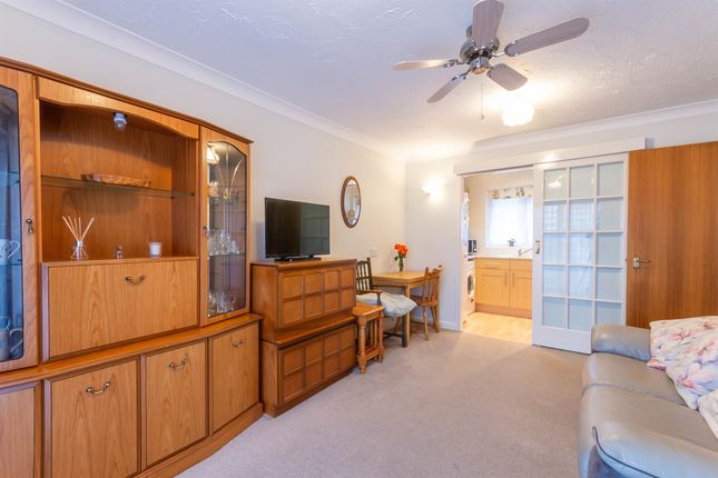 39, Newnham Green, Maldon photo 2