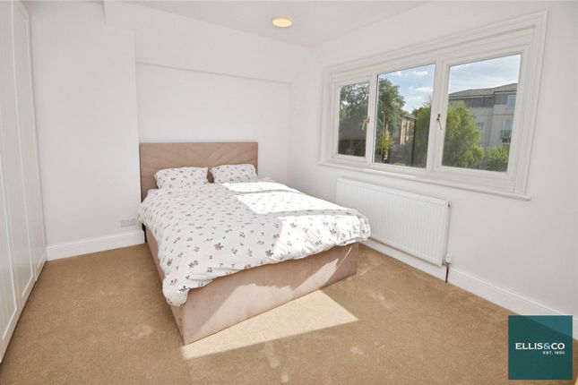 Top Floor, 124, Hendon Lane, Finchley photo 4