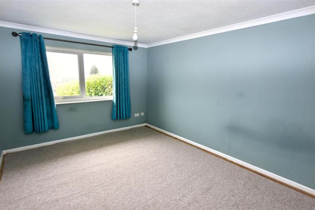 10, Henvor Close, Redruth photo 2