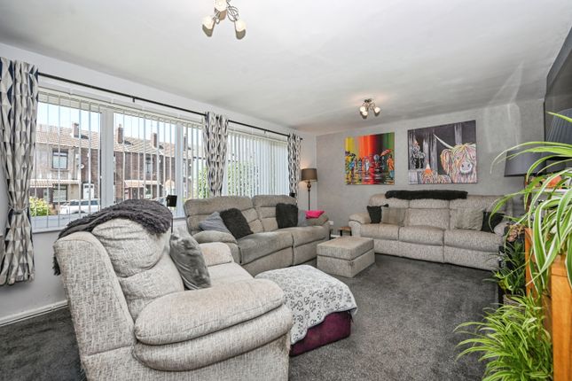 159, Common Road, Newton-le-Willows photo 2