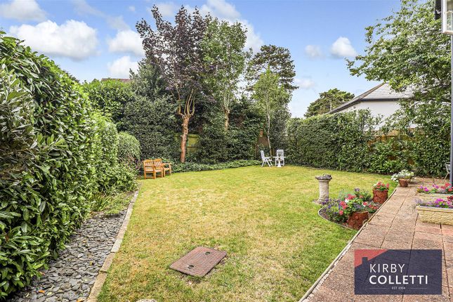6, St. Catharines Road, Broxbourne photo 4