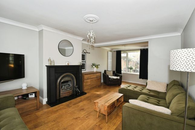 Constance Avenue, Lincoln photo 2