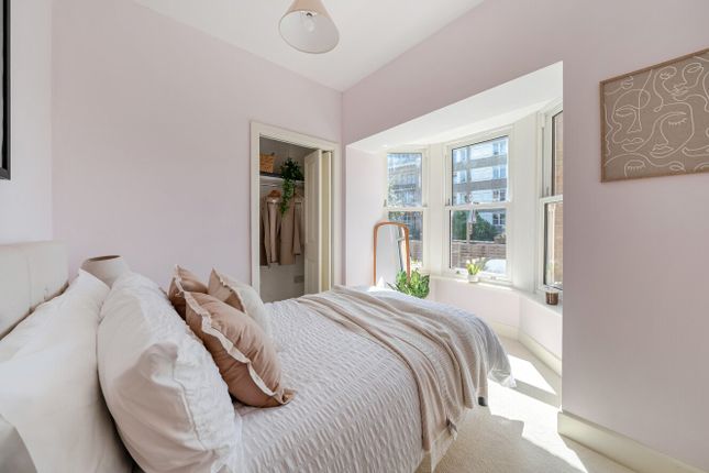 Flat 3, 100, Nightingale Lane, London photo 3