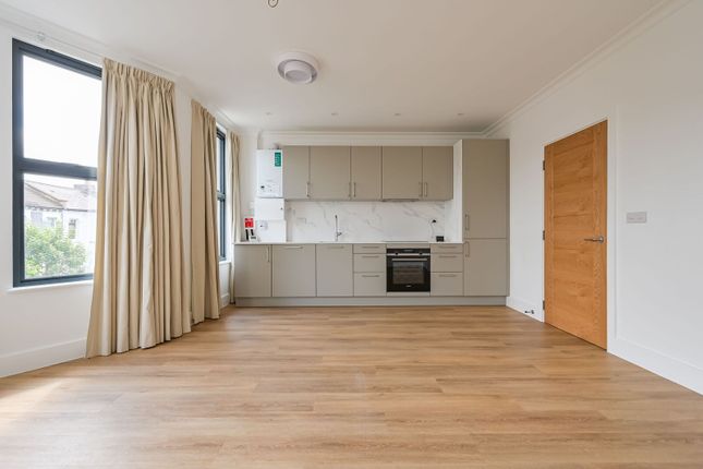 Wightman Road, N4, Harringay photo 3