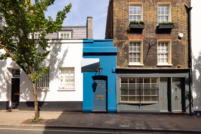 Office to let in Northington Street, London