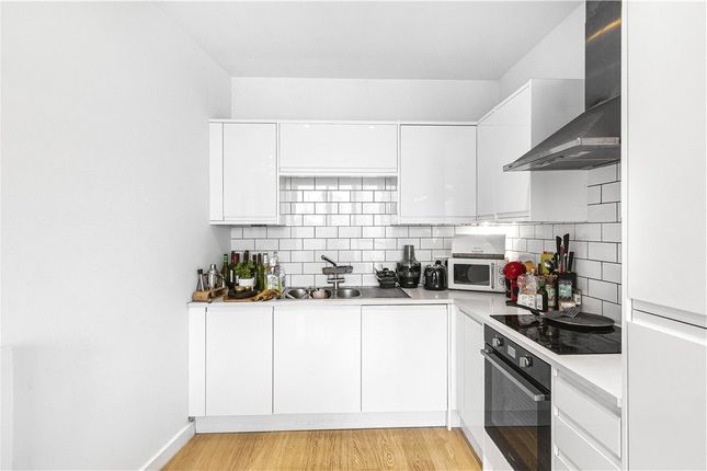 Flat for sale in Durnsford Road, London