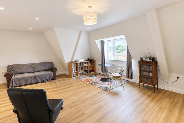 22 Hartland Manor, Pyestock Way, Fleet photo 4
