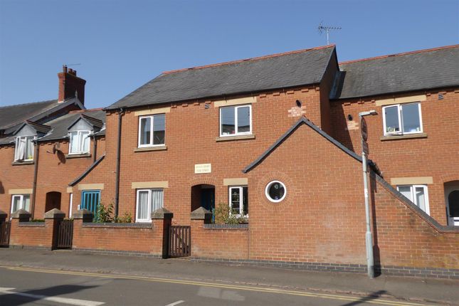 Thumbnail Flat for sale in South Street, Oakham