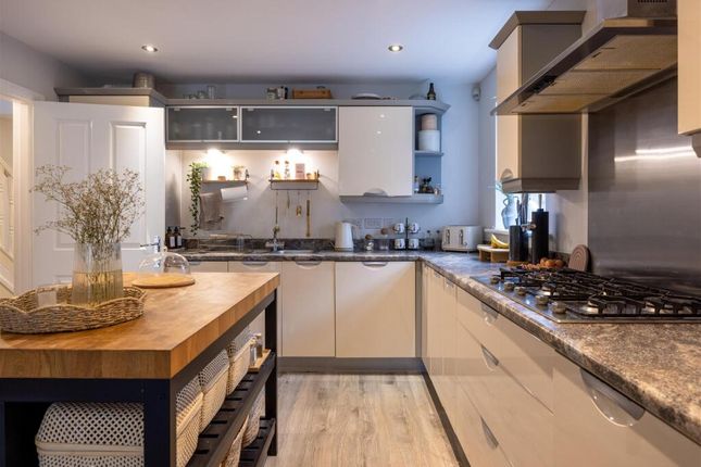 3, Beamsley Close, Ilkley photo 3