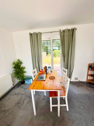 6 St. Lucia Close, Bristol photo 4
