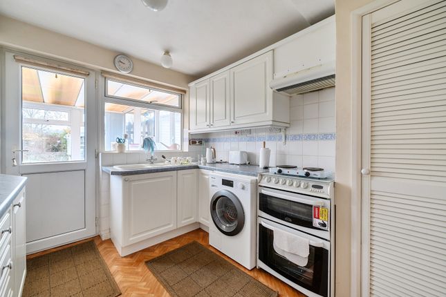 3, Down View, Stroud photo 4